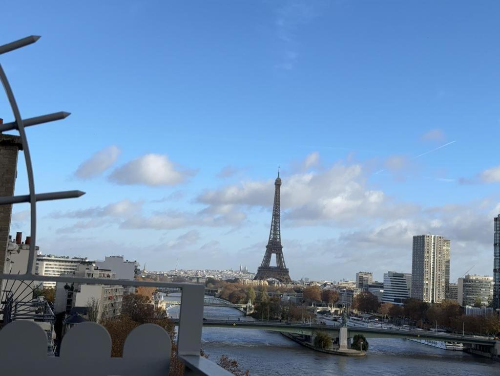 Appartement Vue Tour Eiffel Paris 16 Eme Bagian luar foto